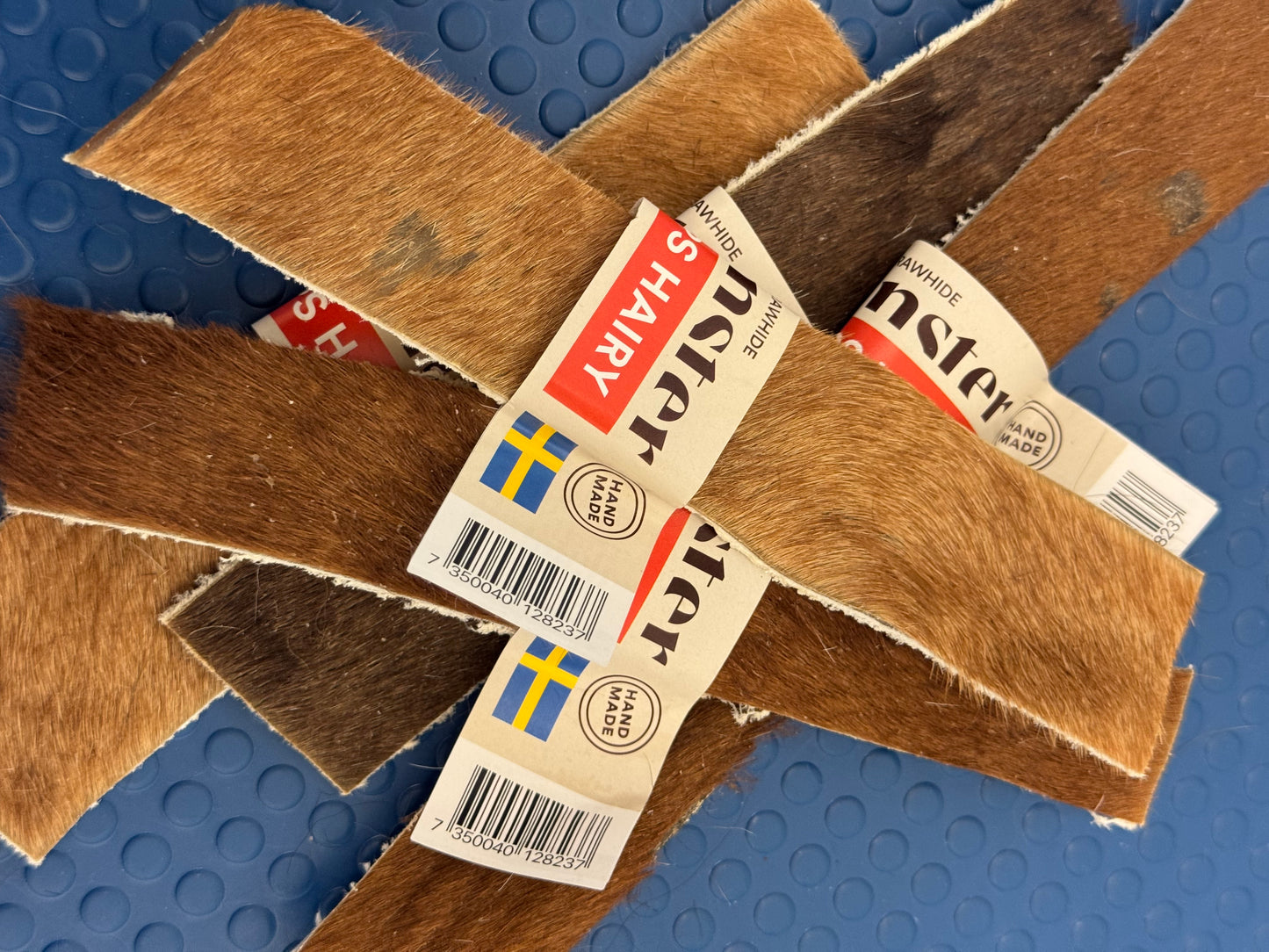 Strips Hairy tugg