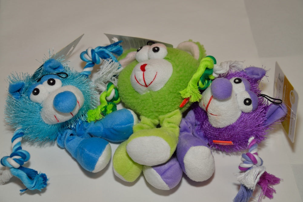 Plyschmonster med rep och pip